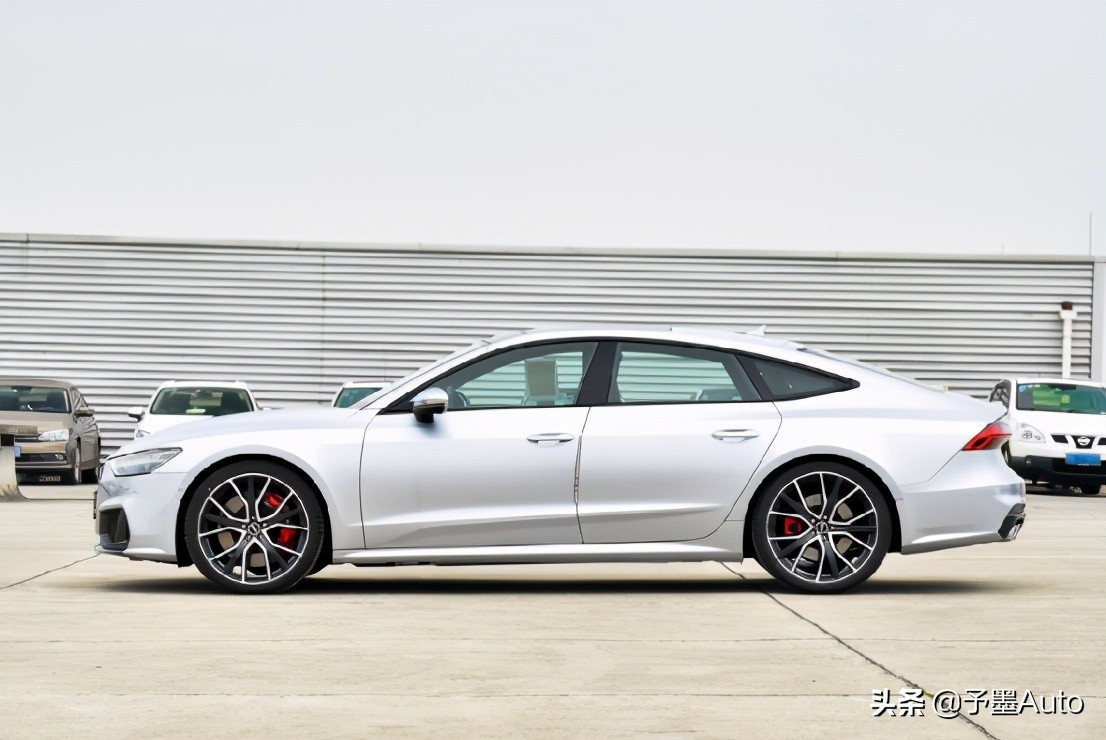 奥迪s款和a款有什么区别,奥迪s系列哪一款性能最好