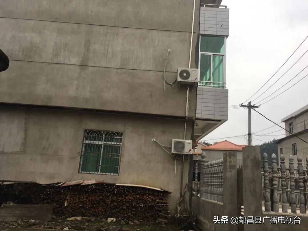 传家风扬家训视频,传家训立家规扬家风诗歌朗诵