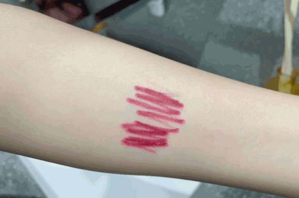 彩色眼线笔日常用法,什么牌子的彩色眼线笔好用