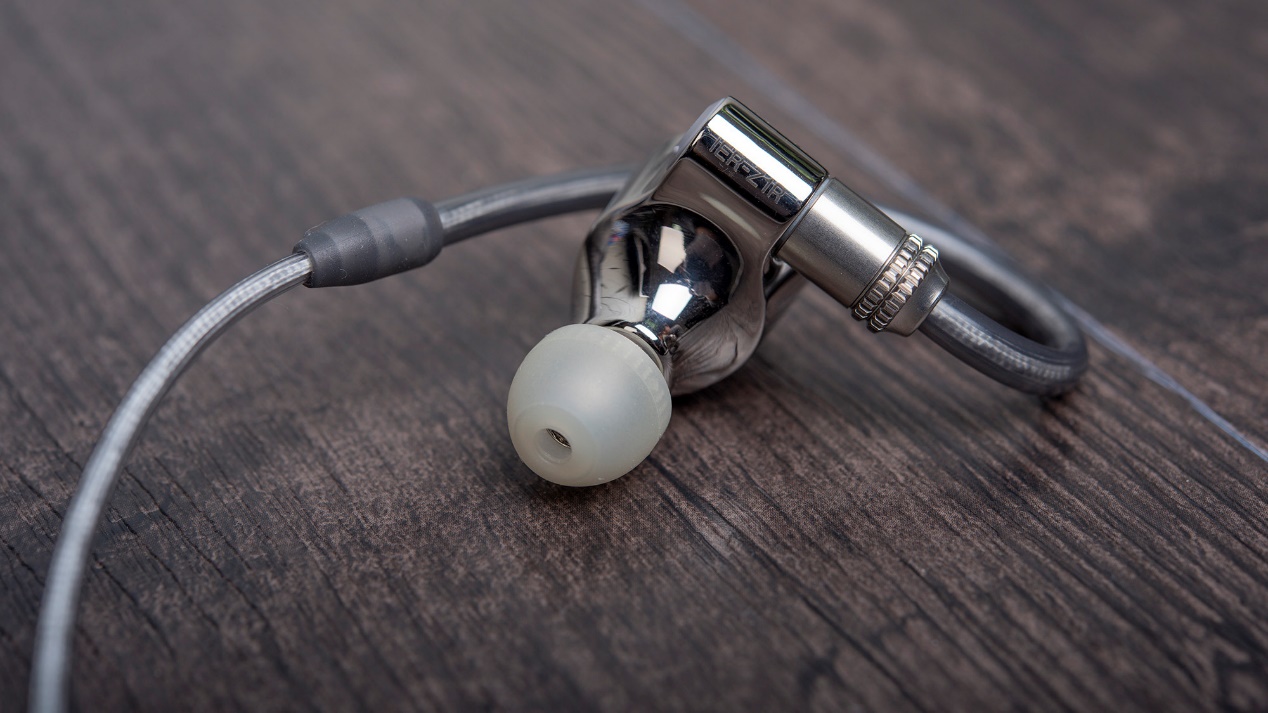 索尼ier-z1r评测,索尼旗舰入耳式耳机z1r