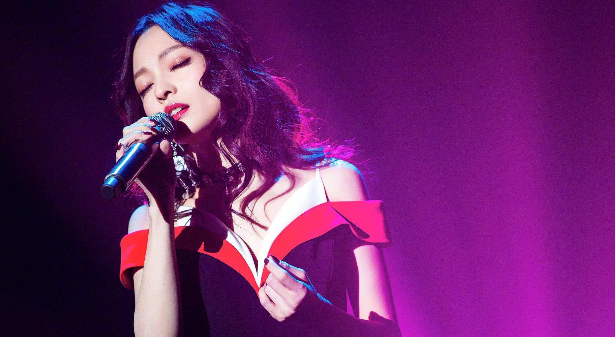 普通人如何提高ktv唱歌水平,怎样在ktv中唱歌最好听