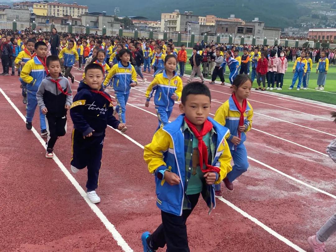 鍐滄皯鏃ユ姤鎵惰传,鍐滄皯鏃ユ姤绯诲垪鎶ラ亾