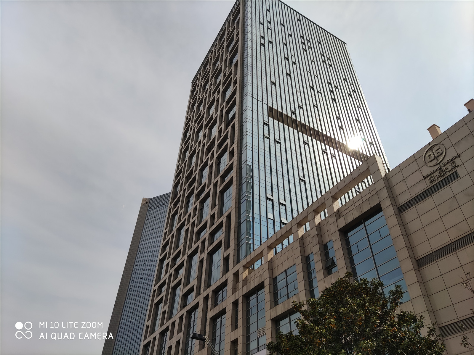 小米10青春版209元,小米10青春版报价2099元