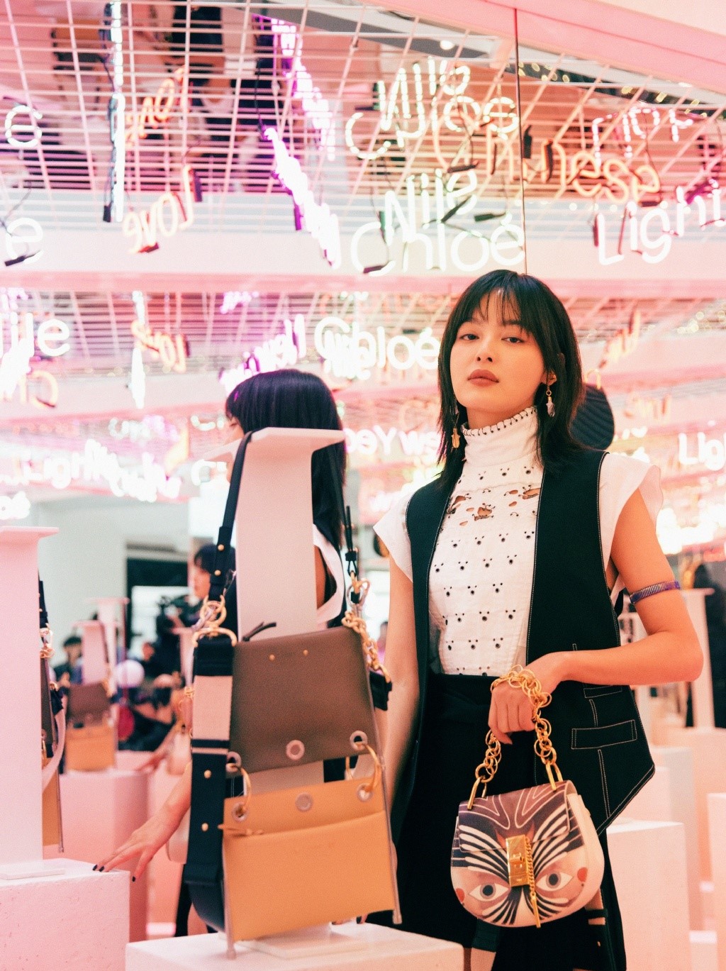 杨幂chloe衣服,杨幂唐嫣elle