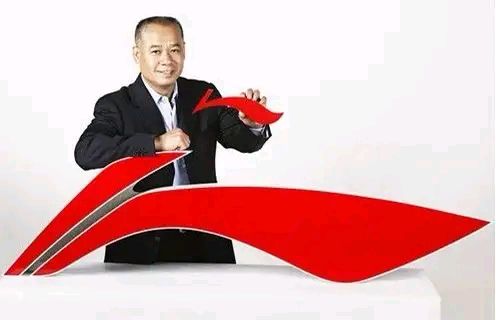 李宁后空翻事件,体操王子李宁几十年来空翻