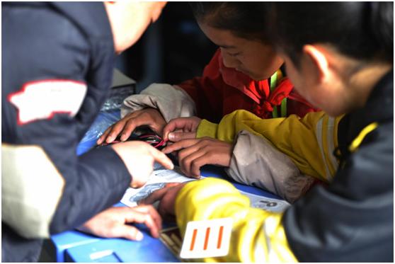 鍏崇埍闈掑皯骞村叕鐩婃垚闀胯惀,鍏崇埍鍎跨绛戞ⅵ璧疯埅蹇楁効鏈嶅姟娲诲姩