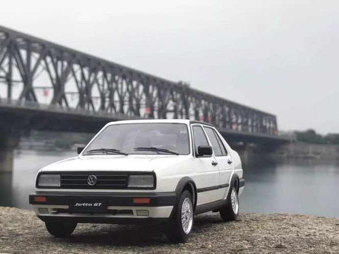 神秘老8系重现江湖，硬汉专属奔驰G直击男人灵魂深处