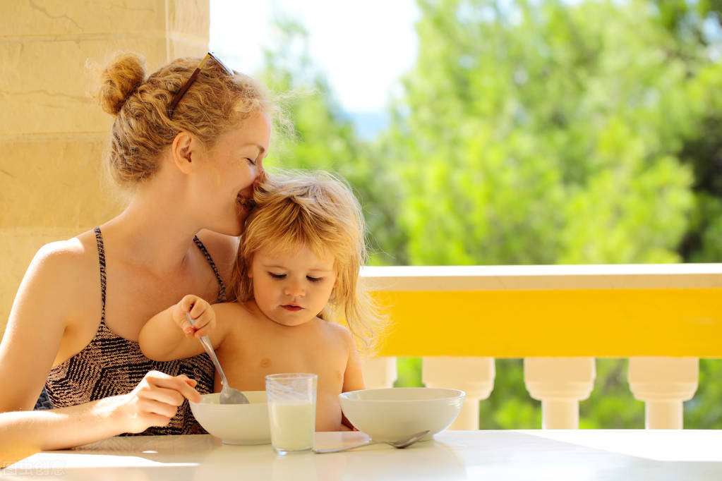 怎么查牛奶蛋白过敏和乳糖不耐,牛奶过敏乳糖不耐受吃什么奶粉