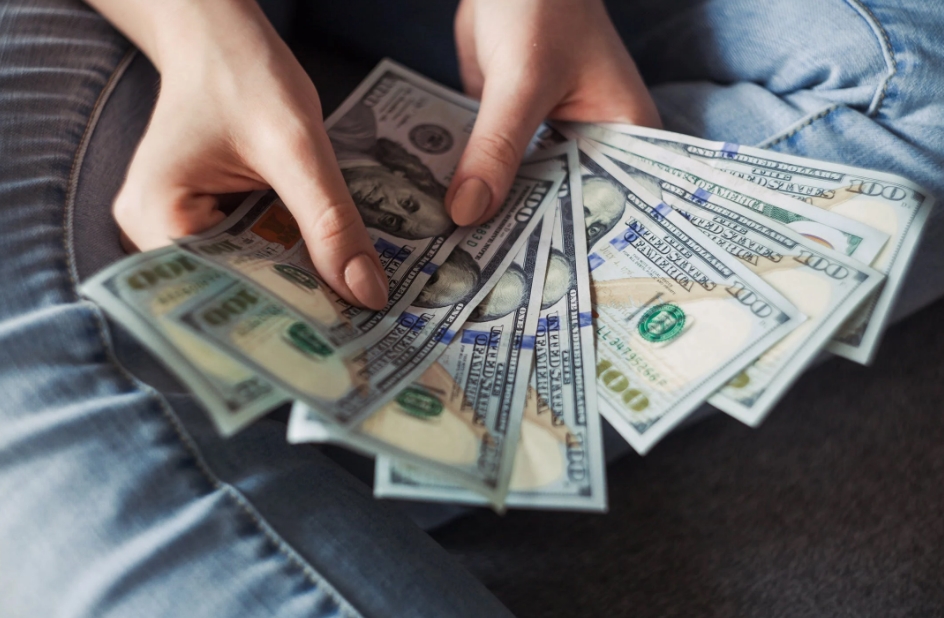 微贷网平台退出钱还要还吗,微贷网退出p2p是什么意思