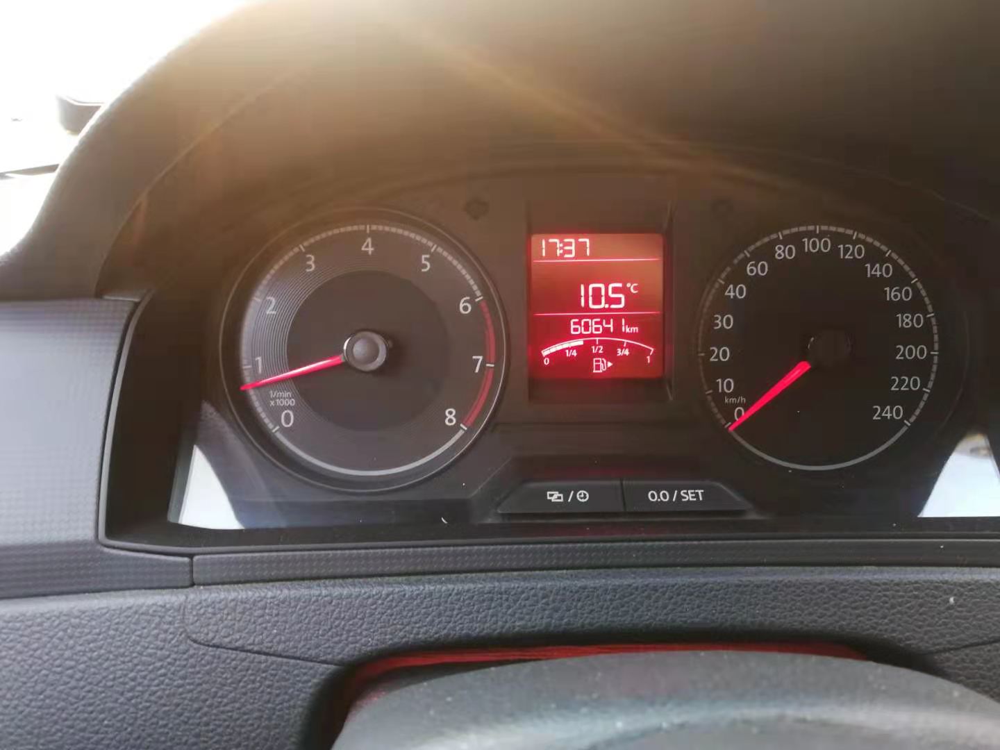 经济耐用省油的车桑塔纳,一万公里的新桑塔纳的优缺点