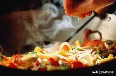 食物太烫会导致口腔溃疡吗,食物温度高对身体有影响吗