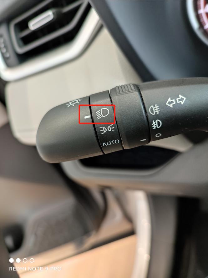 解读各种车灯的正确用法,车灯的正确操作方法千万不要错了