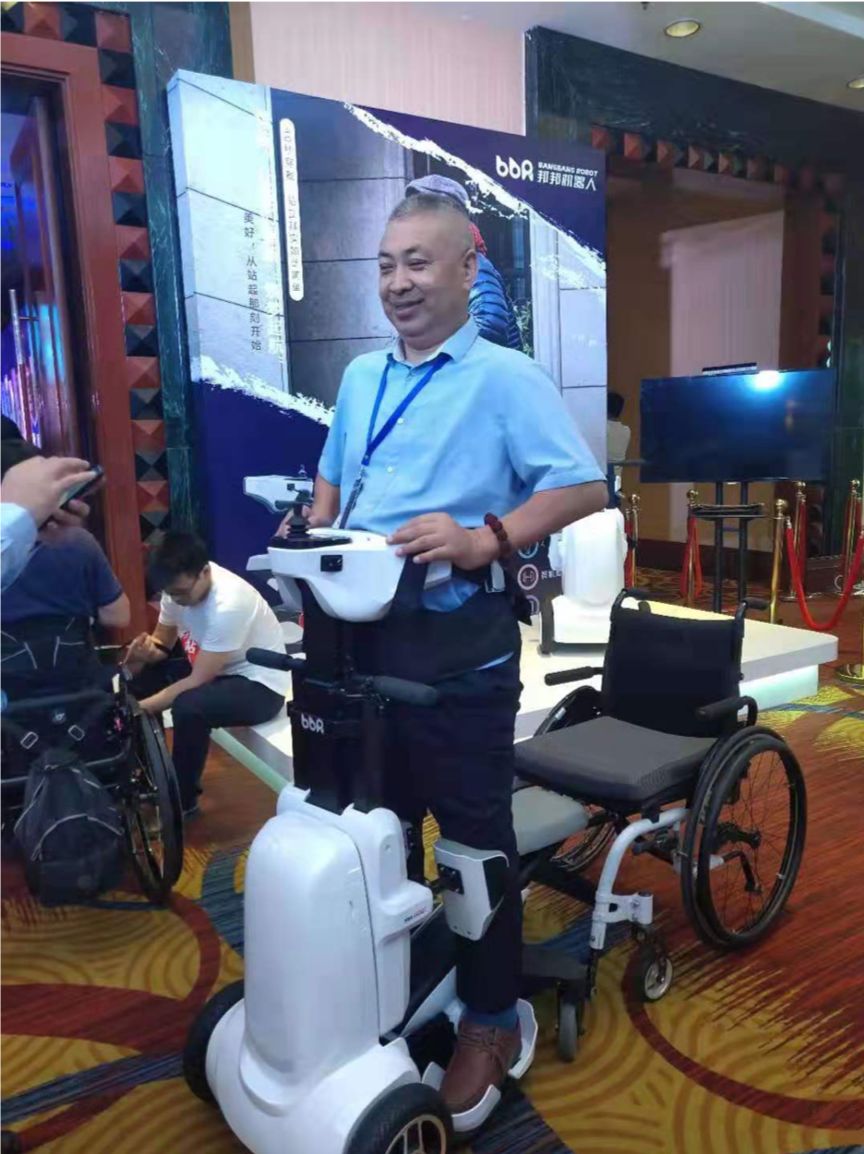 吴春宝——一个老兵轮椅上的传奇人生！