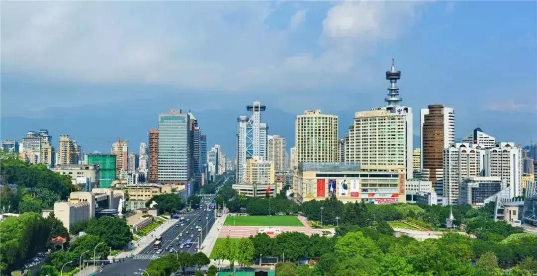 福州鼓楼为什么这么出名,福州鼓楼区分析