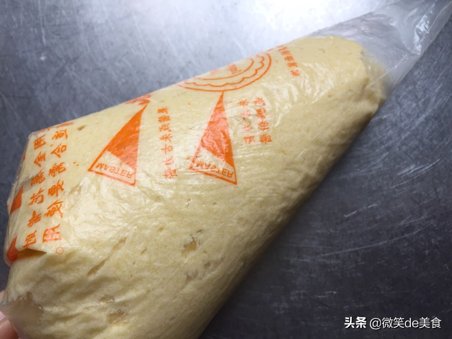 普通面粉做蛋卷的方法,不用面粉只用鸡蛋做的蛋卷