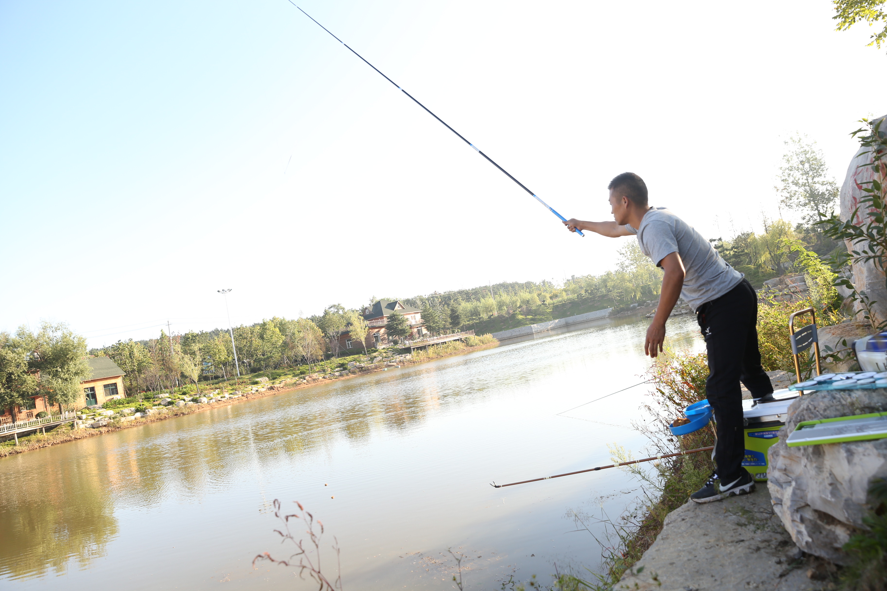 抛竿怎么抛饵不会掉呢,记住这六点合理避坑
