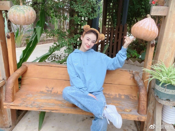 袁姗姗机场飞行夹克,袁姗姗牛仔夹克