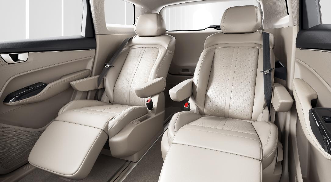 五菱魔术师全景,五菱汽车哪一款是魔术座椅