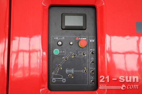 自行直臂式高空作业平台多少钱,上海直臂式高空作业平台未来趋势