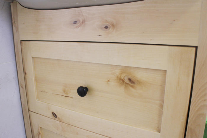 全屋柜子实木应该用哪种木头,实木定制柜子用什么木材好