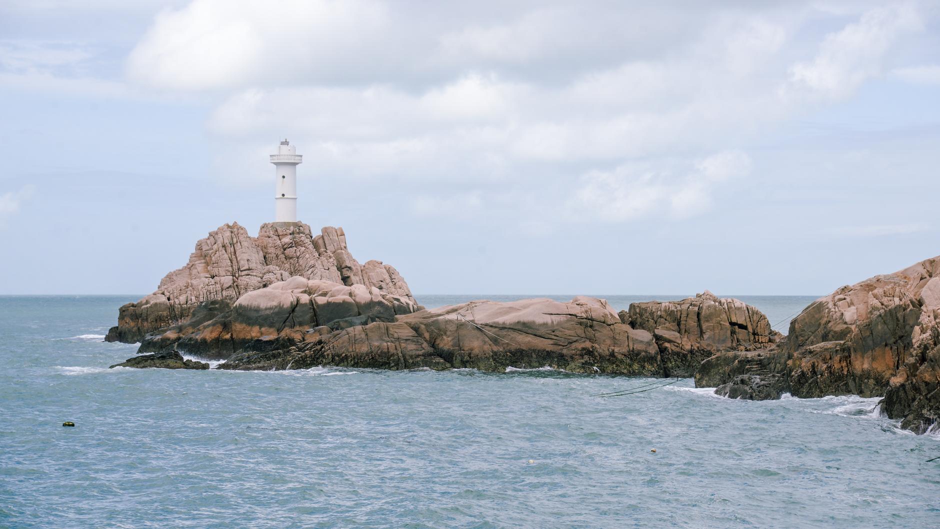 夏天适合度假的海岛推荐,江浙沪夏天避暑最佳旅游地情侣