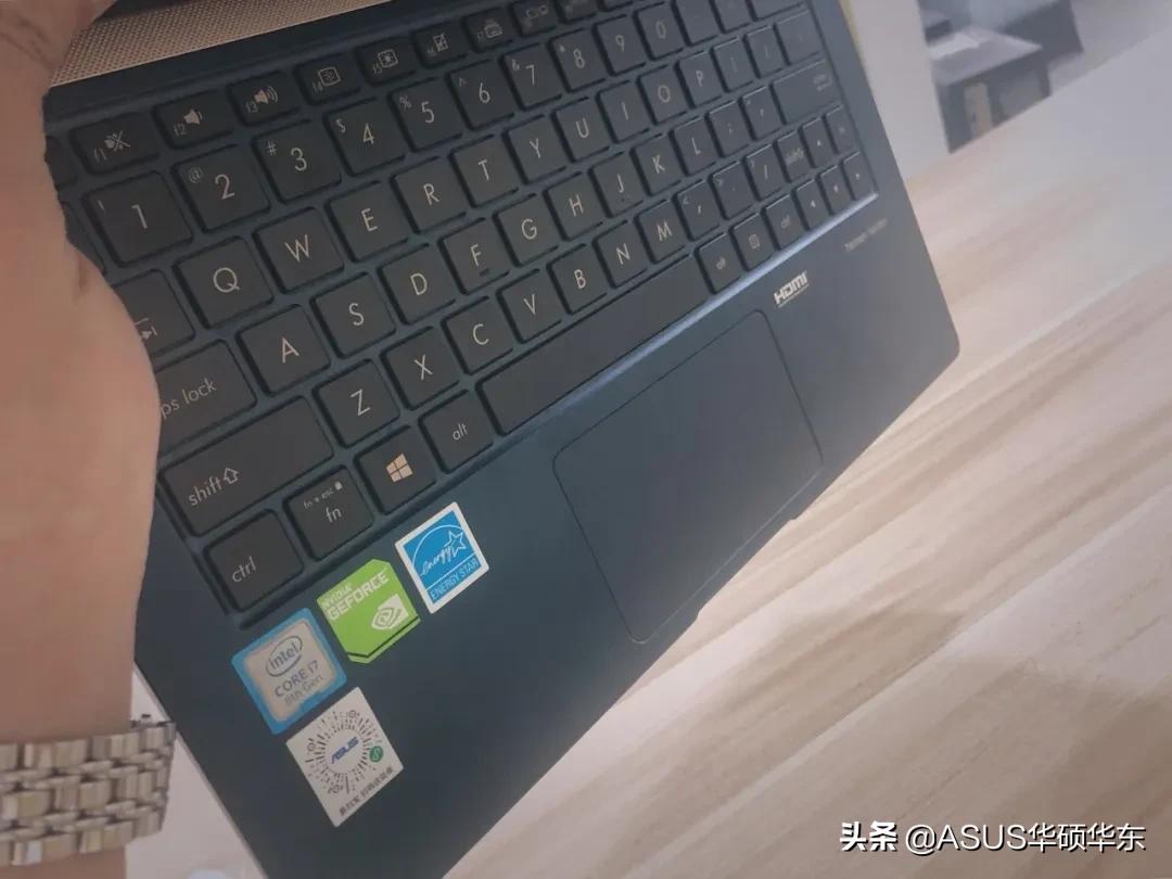 笔记本不小心进水导致上网异常,笔记本不小心进水了过一会黑屏了