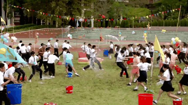 揽翠湖首届草坪文化节!水球大战各种网红游戏等你来