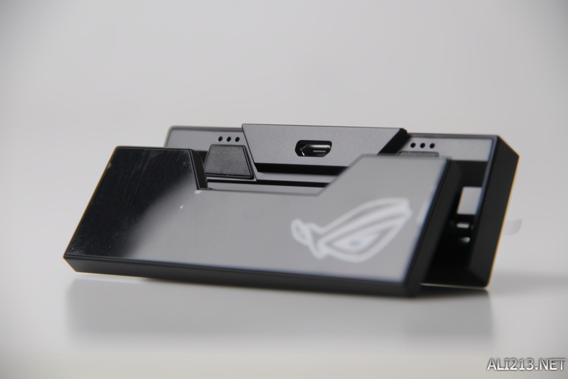 rog冰刃5plus测评,rog冰刃5双屏锐龙版真不简单