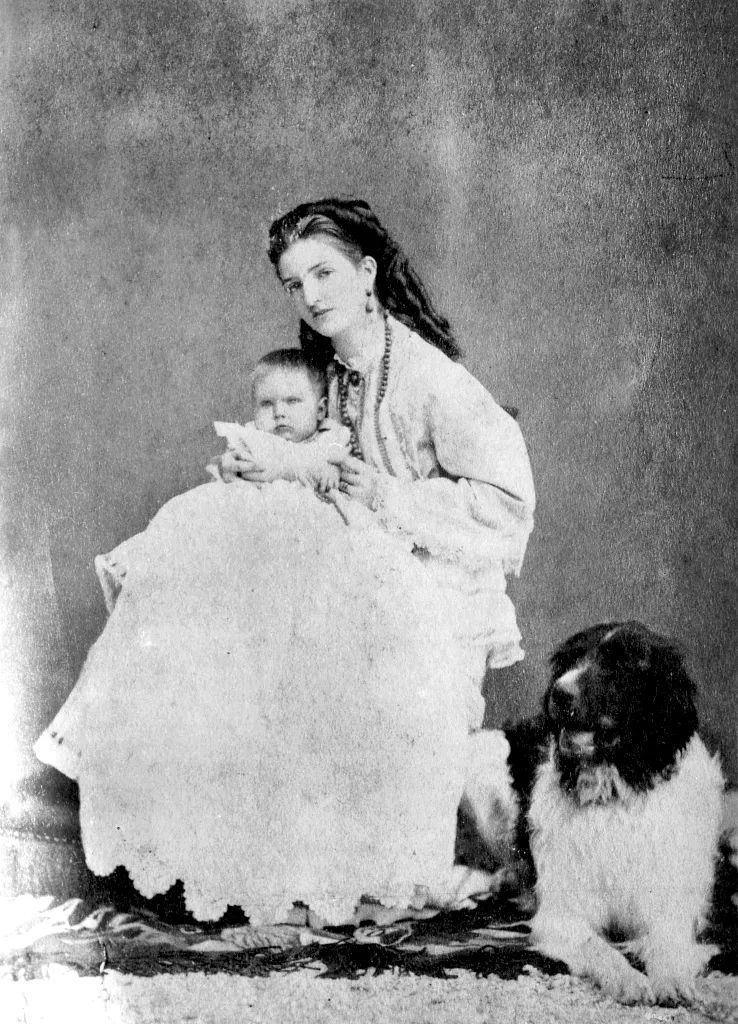 优雅王后因珍珠而闻名，却被国民记成一款披萨