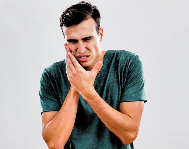 没有牙齿的牙龈肿痛怎么办,牙龈肿痛牙齿松动牙龈出血