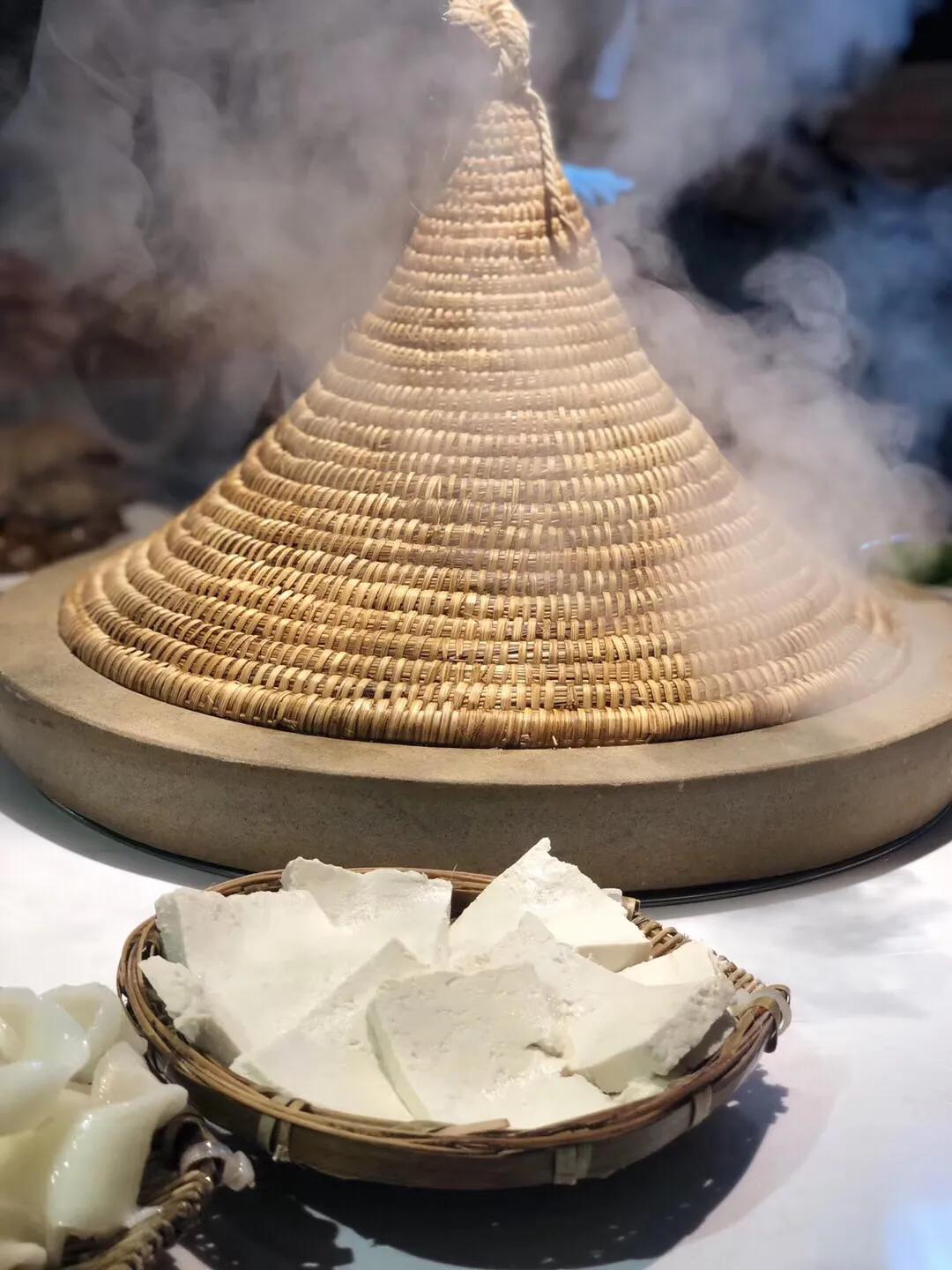 三溪福兴石锅鱼,三溪鱼蒸汽石锅鱼