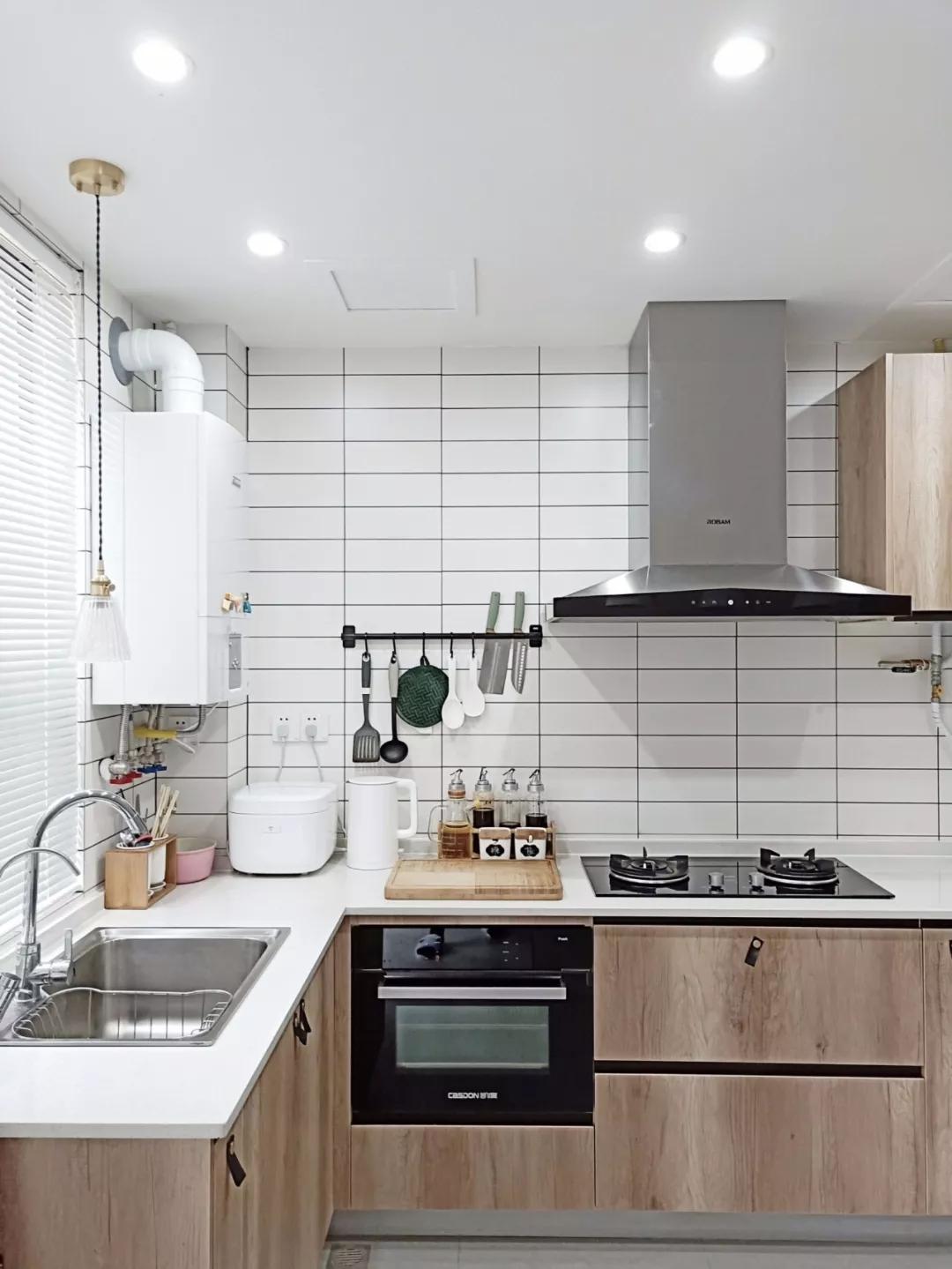 厨房台面什么颜色耐用好看,厨房台面哪种材料最耐脏