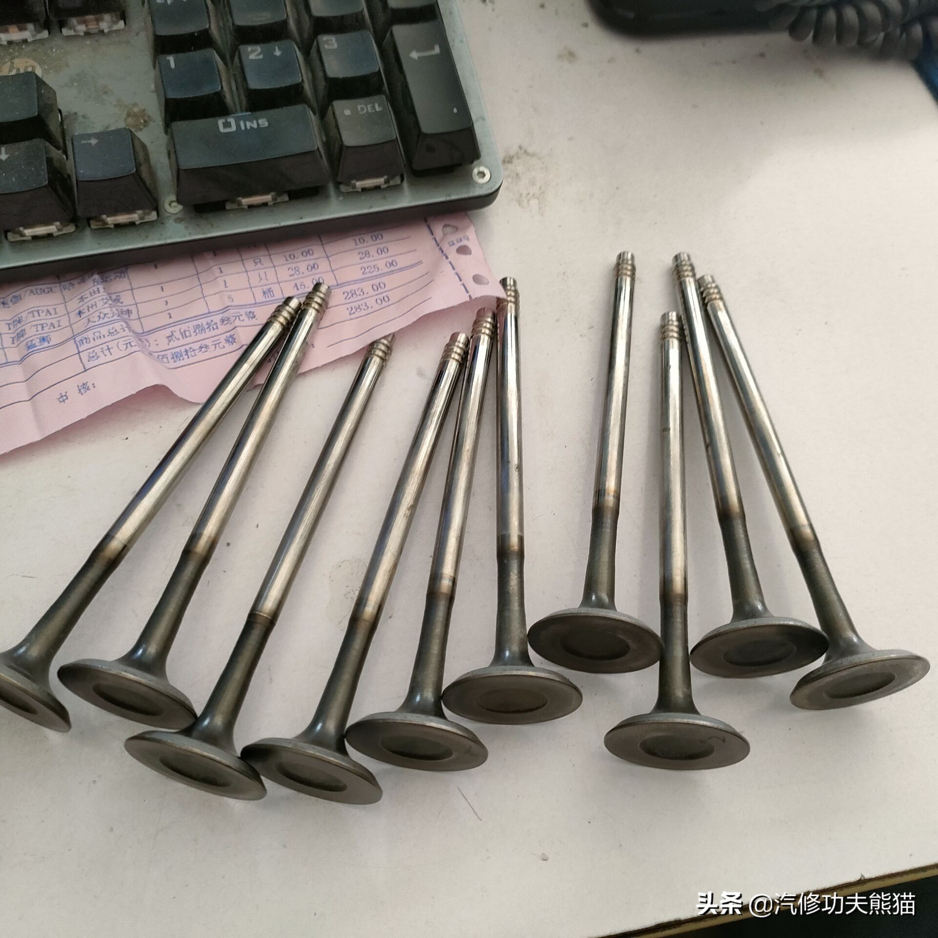 宝马e90325i2007款,宝马e90漏机油通病