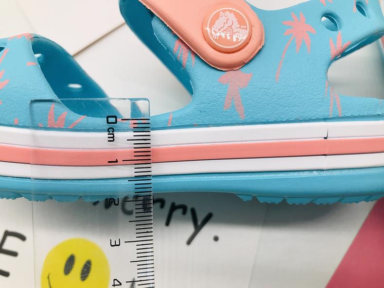 卡骆驰的凉鞋为什么那么贵,卡骆驰的网布凉鞋质量怎么样