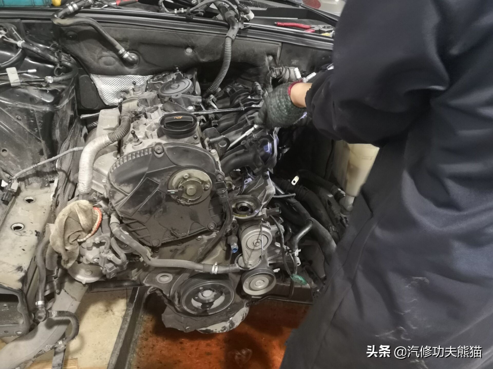 2013奥迪a4l烧机油怎么解决,奥迪a4l哪一款开始烧机油不严重