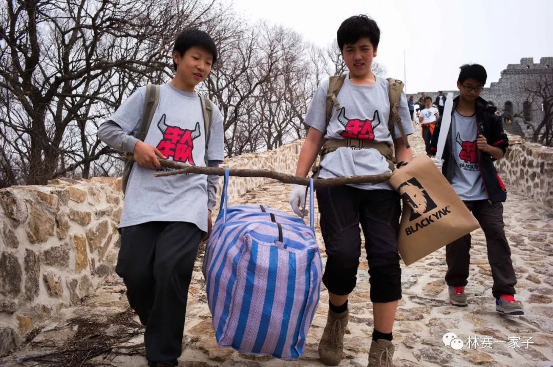 图片展：从独步长城到全家人爱上长城