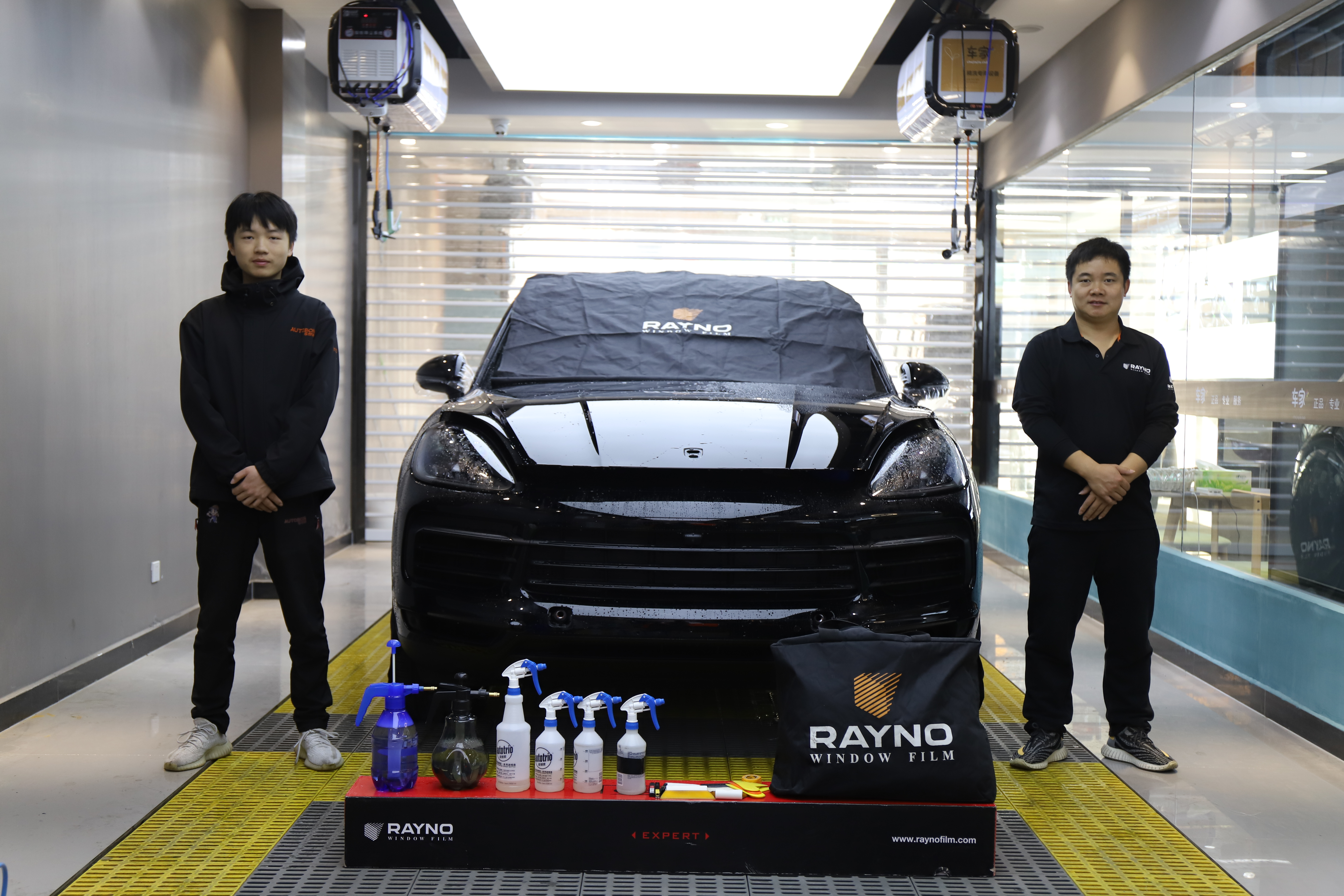 汽车玻璃太阳膜贴膜流程,汽车贴膜前你应该理解的贴膜真相