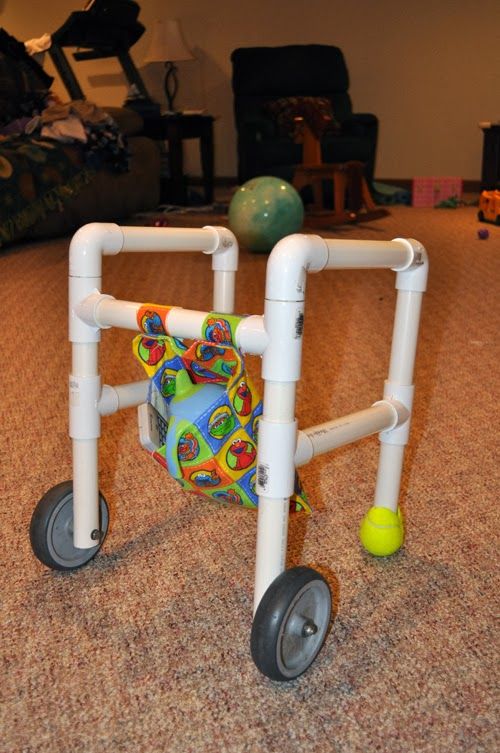 家庭用的悬空鞋架展示架免打孔,装修剩的木板做鞋架