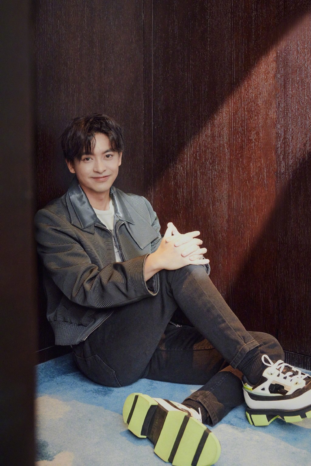 李佳航上节目被骂，霸气怼网友，妻子李晟幽默劝删尽显高情商