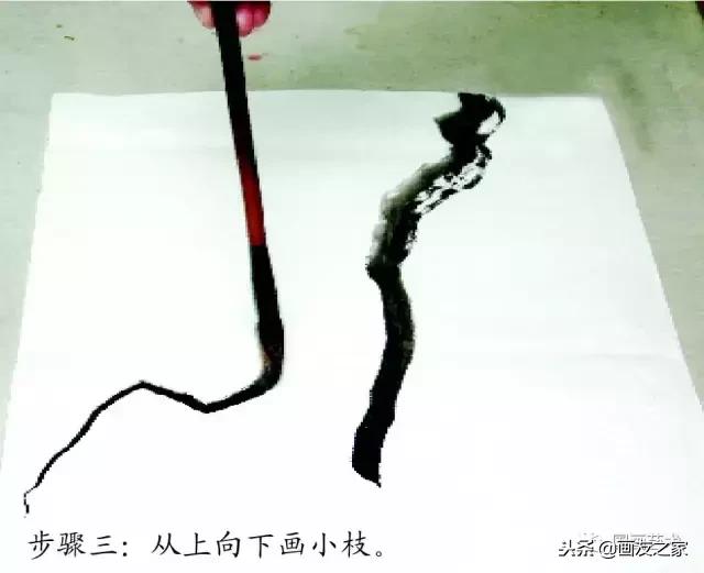 董寿平国画梅花老树干的画法,国画梅花花瓣的画法视频教程