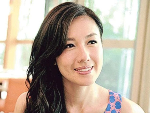 tvb视后颁奖典礼,成为tvb力捧的小花拿下双料视后