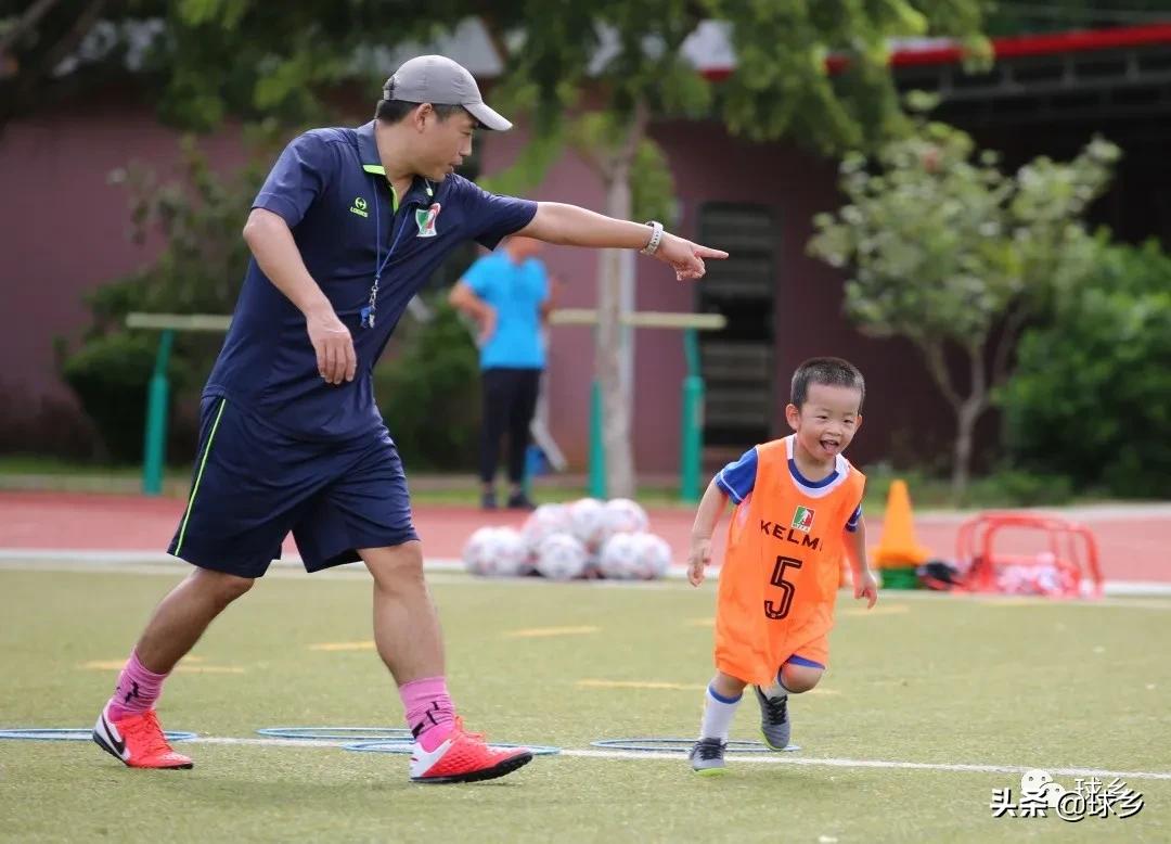 快乐足球记忆录,足球带给孩子们更多的快乐和成长
