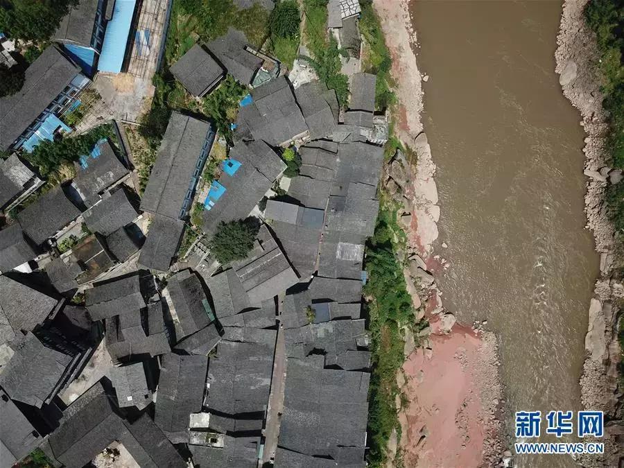 庆祝改革开放40周年重要讲话全文,新华社评论员改革潮涌