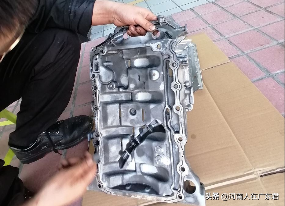 奥迪老款q7烧机油深度分析,奥迪q3烧机油