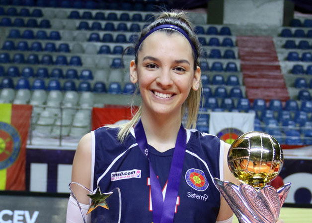 中国女排再迎顶级主攻,女排劲敌派出最强阵容