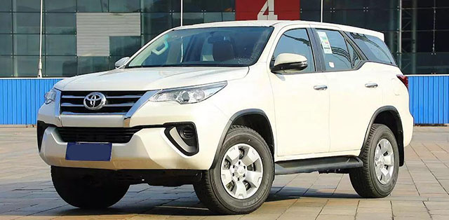 干嘛老盯着合资车，这十大平行*口车进**好开不贵，丰田就占了四款！