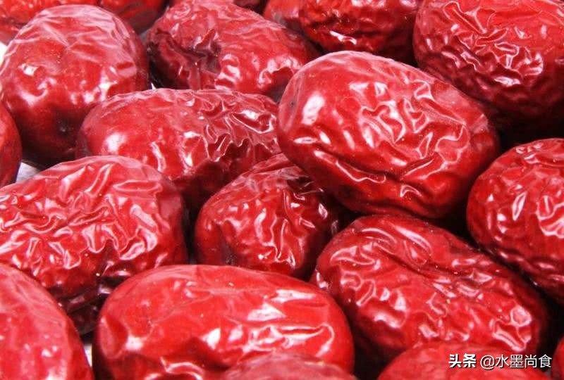 买红枣时,挑越大越好吗?会选的只看5点,遇到这2种白送也不要