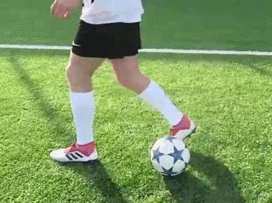 论骚只服最后这招,学会了就是球场最靓的仔