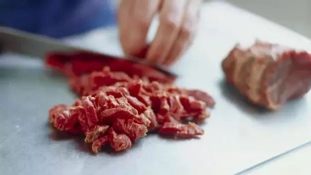 经常清洁可以消除大量的细菌,细菌和脏东西特别不容易清洗