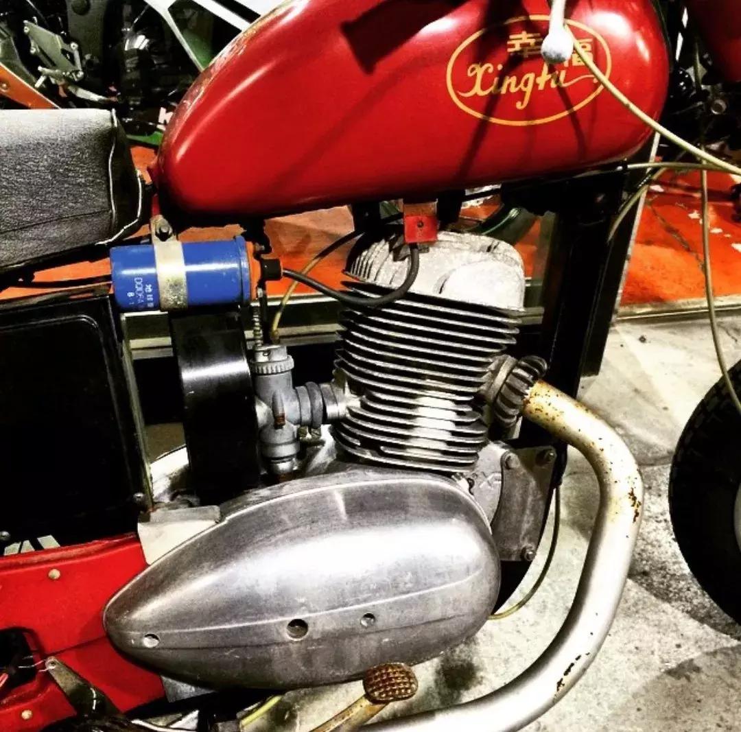 最老款的经典幸福250摩托车,那些年我们一起追过的汽车